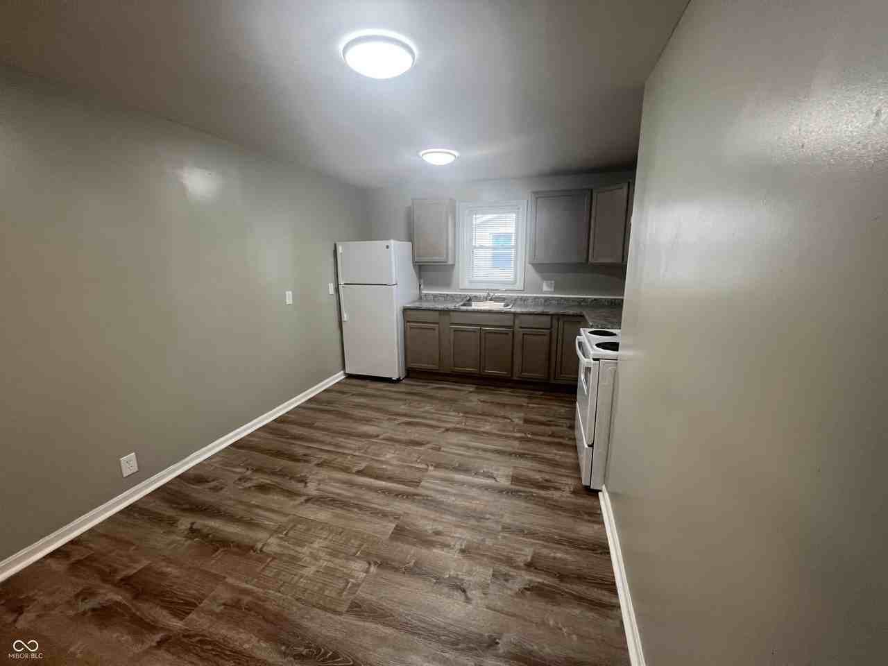 210 Whitlock Ave #A - Photo 4 of 13