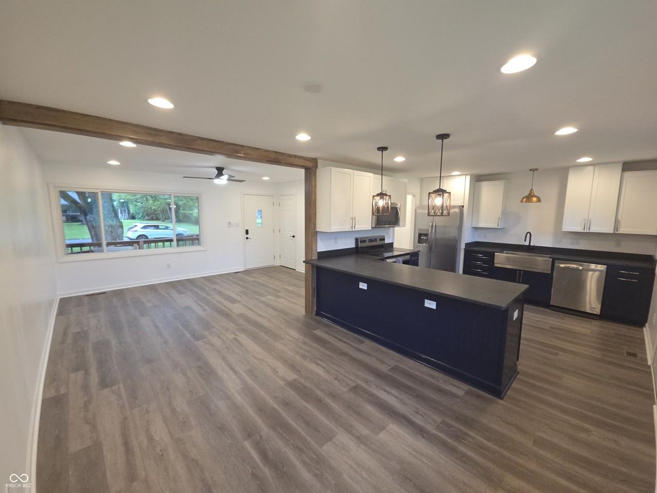 10735 Vali Dr - Photo 6 of 19