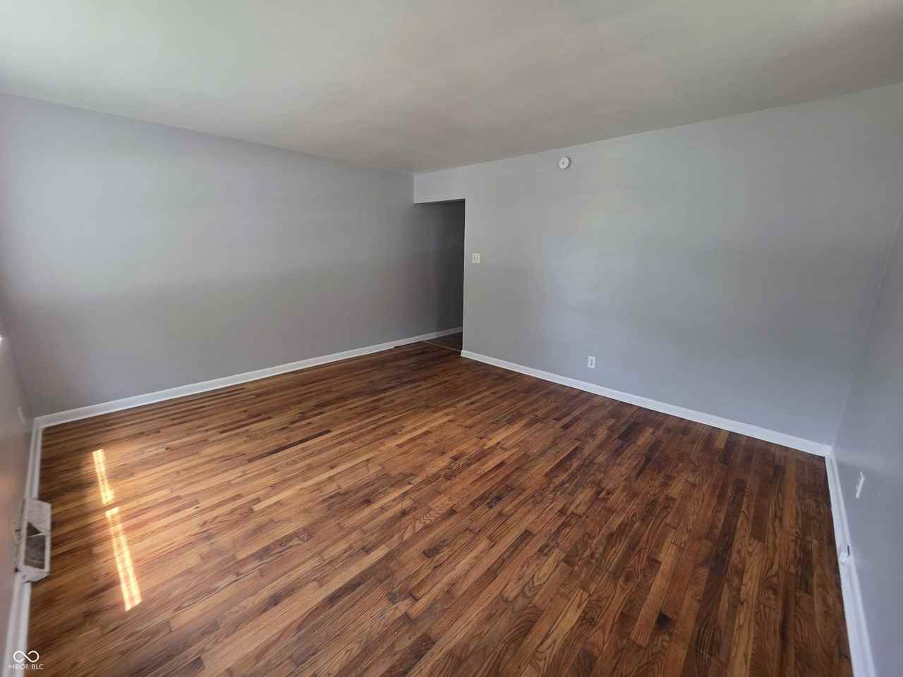 2036 Calhoun St - Photo 2 of 16