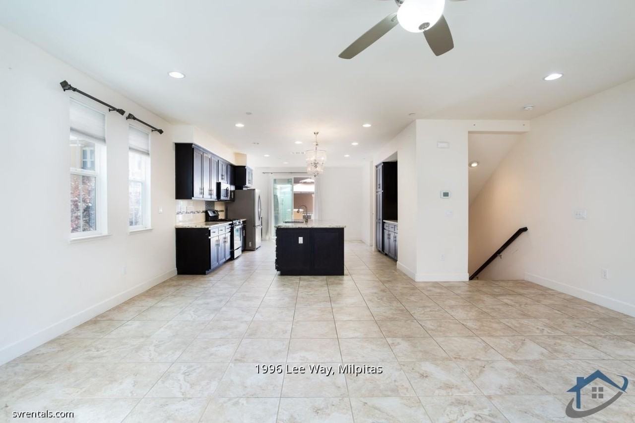 1996 Lee Way - Photo 5 of 32