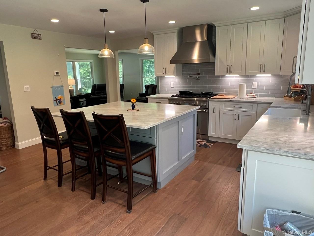 23 Craig Dr - Photo 6 of 18