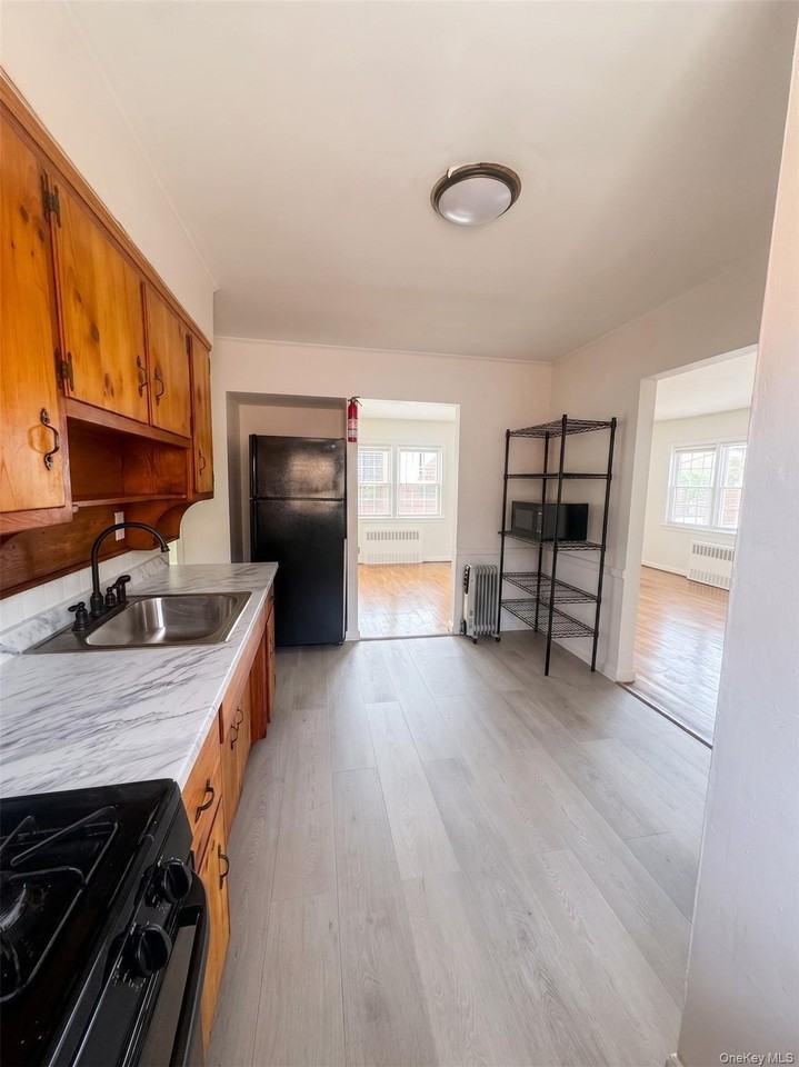 2711 Deerfield Rd - Photo 2 of 12