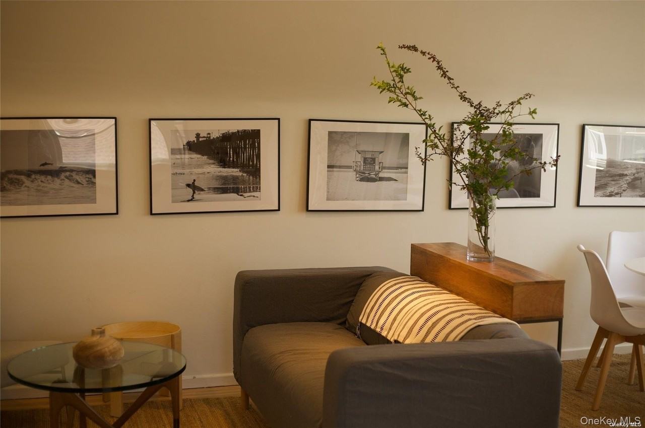 545 E Park Ave - Photo 3 of 26