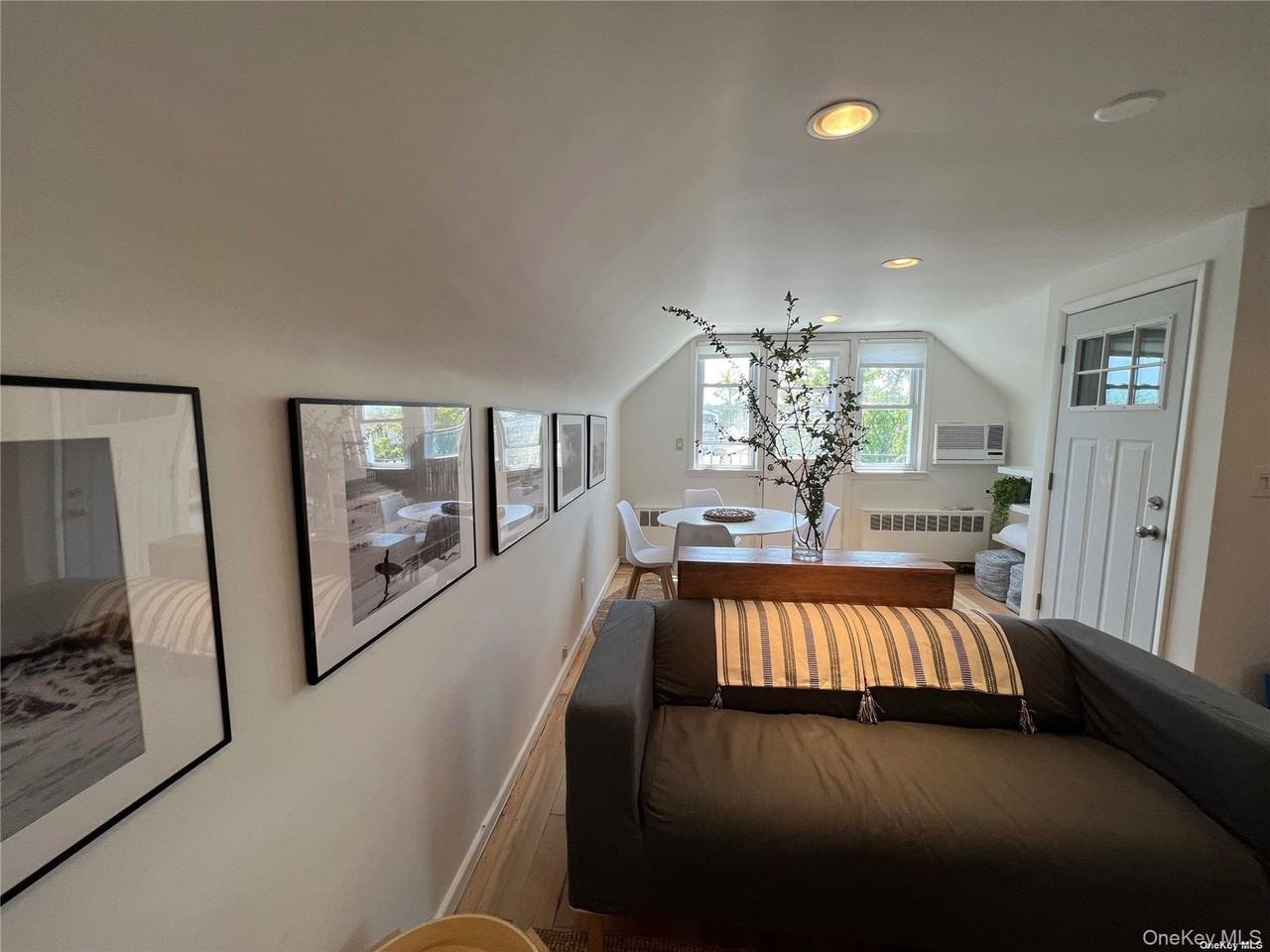545 E Park Ave - Photo 7 of 26