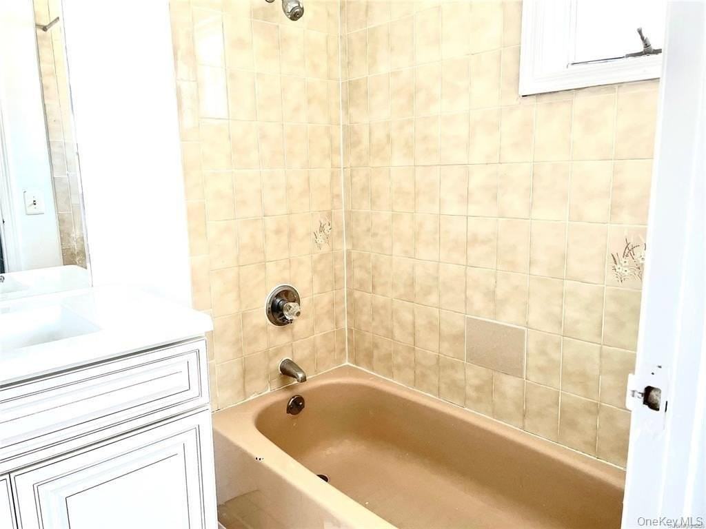 25615 58th Ave #2 - Photo 4 of 8