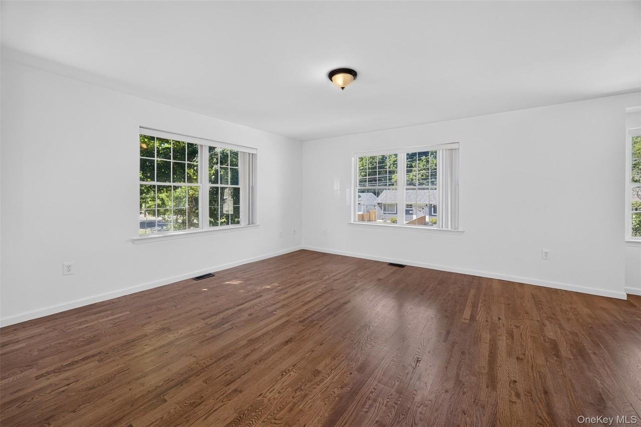 41 Genung St #41 - Photo 6 of 26