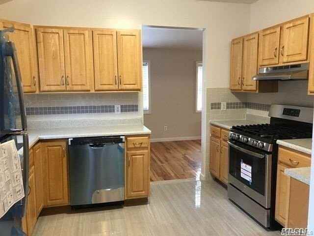 25315 60th Ave #2ndFL - Photo 3 of 10