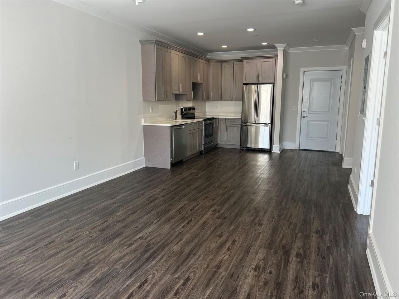 11 Farries Ave #209 - Photo 5 of 14