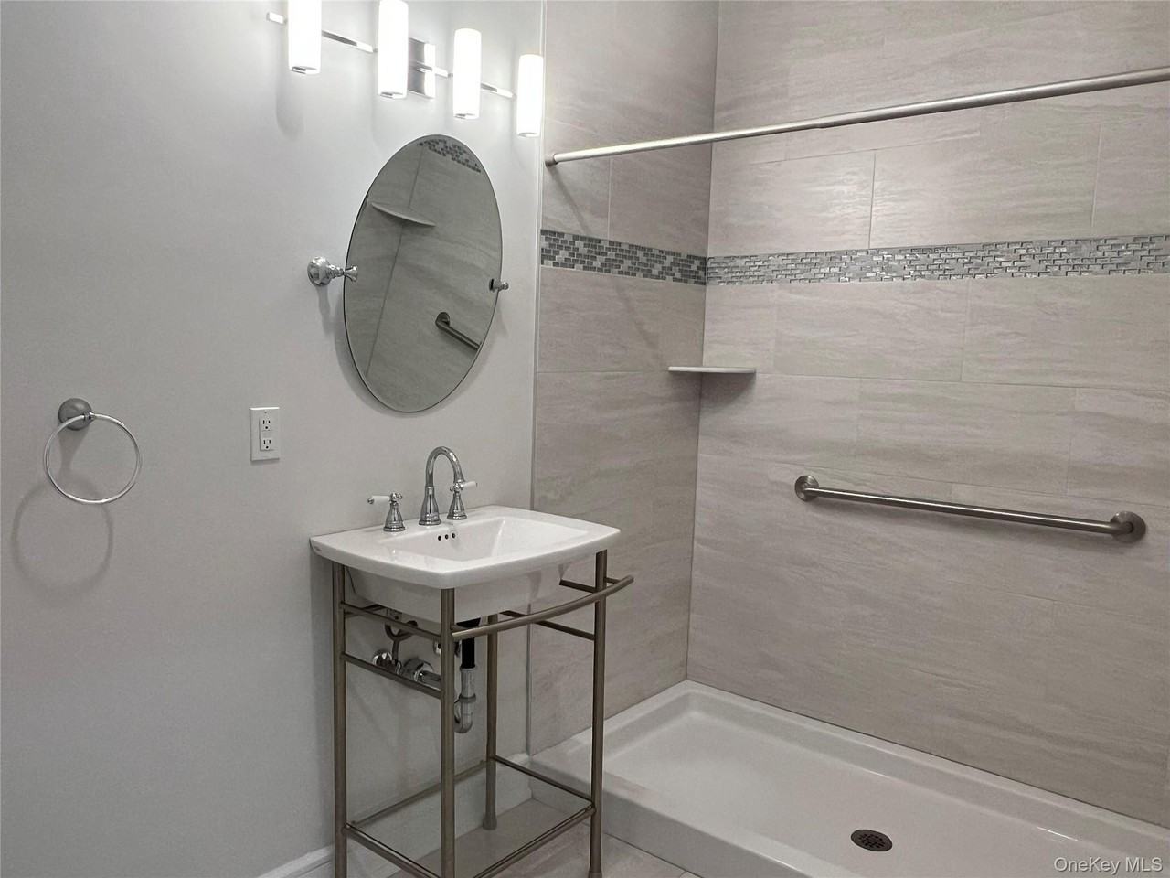 11 Farries Ave #209 - Photo 7 of 14