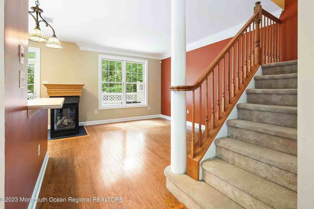 25 Indigo Dr - Photo 4 of 17
