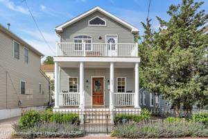 featured image of 237 Bay Ave