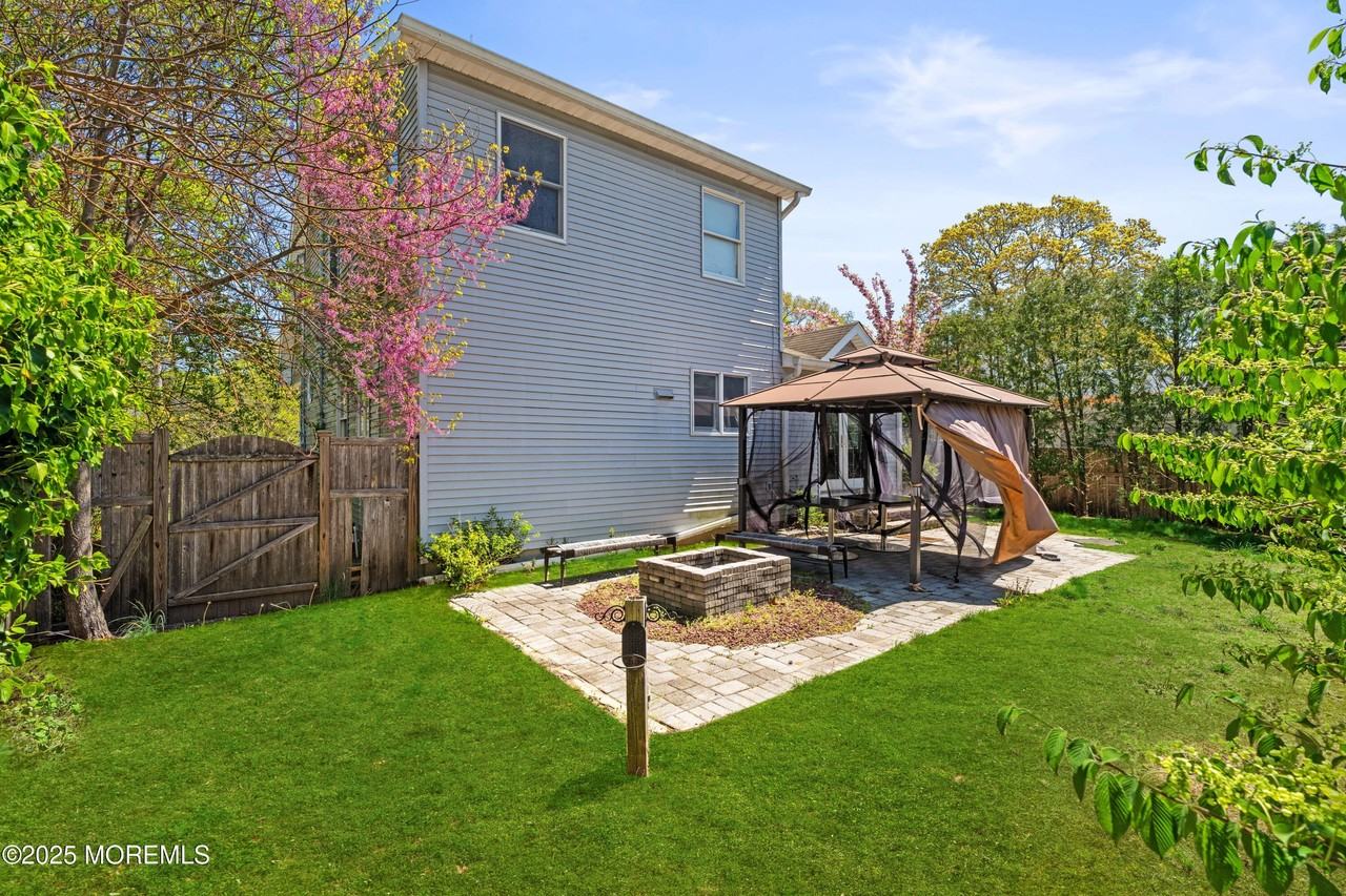 216 Chatham Ave - Photo 5 of 6