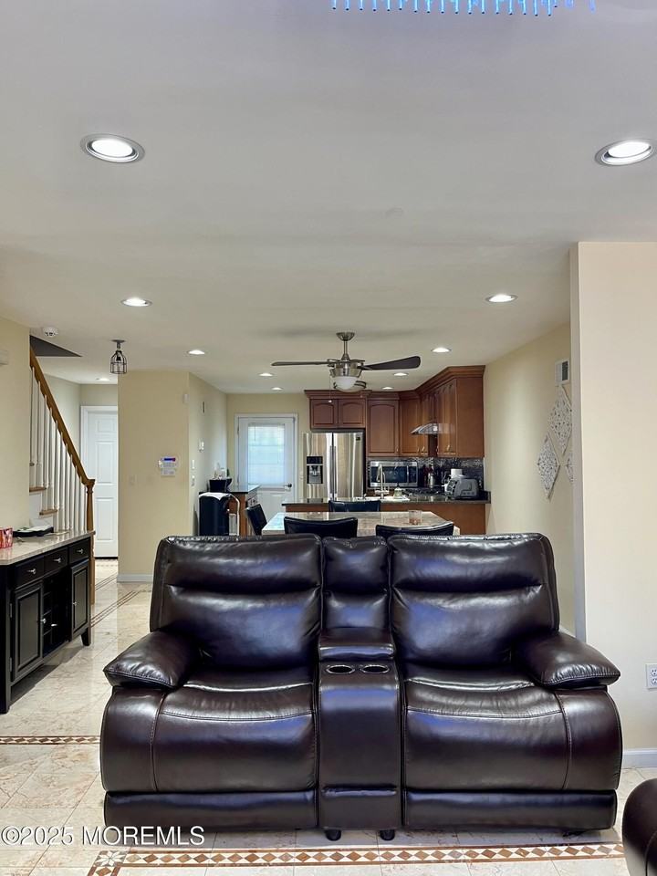 264 Midland Ave #32 - Photo 4 of 20