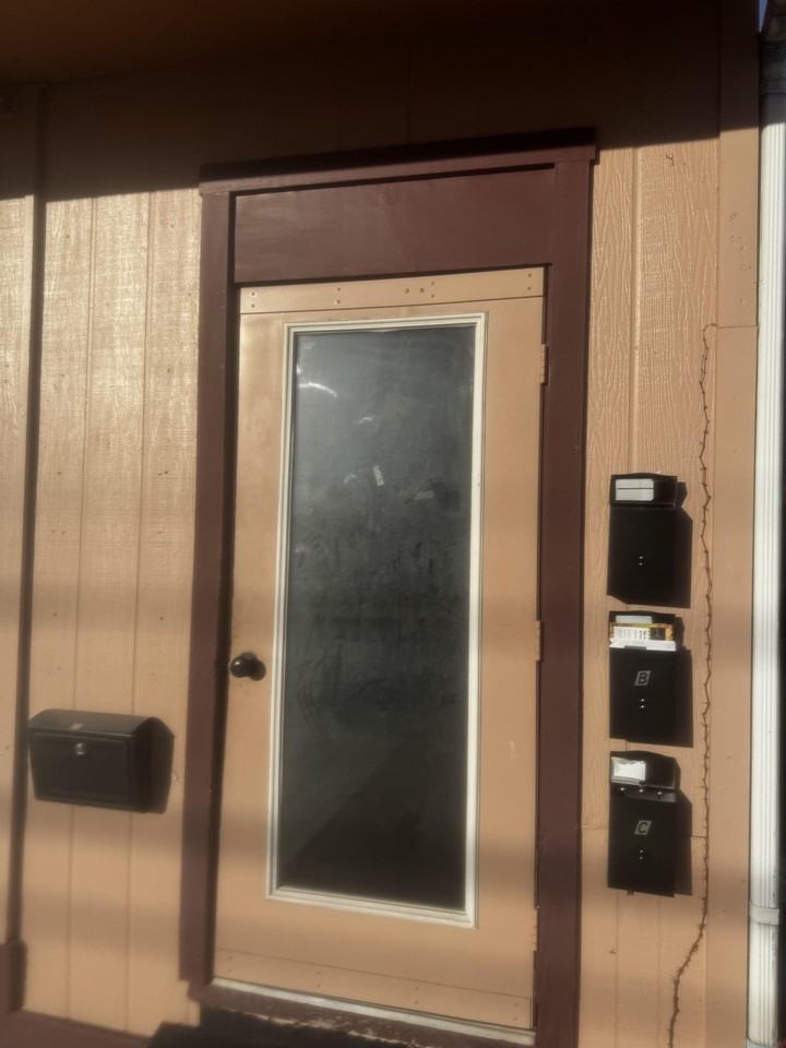 421 S Raleigh St Apt 2b #2B - Photo 2 of 11