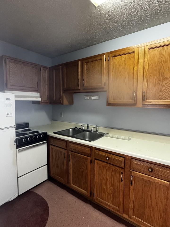 421 S Raleigh St Apt 2b #2B - Photo 5 of 11