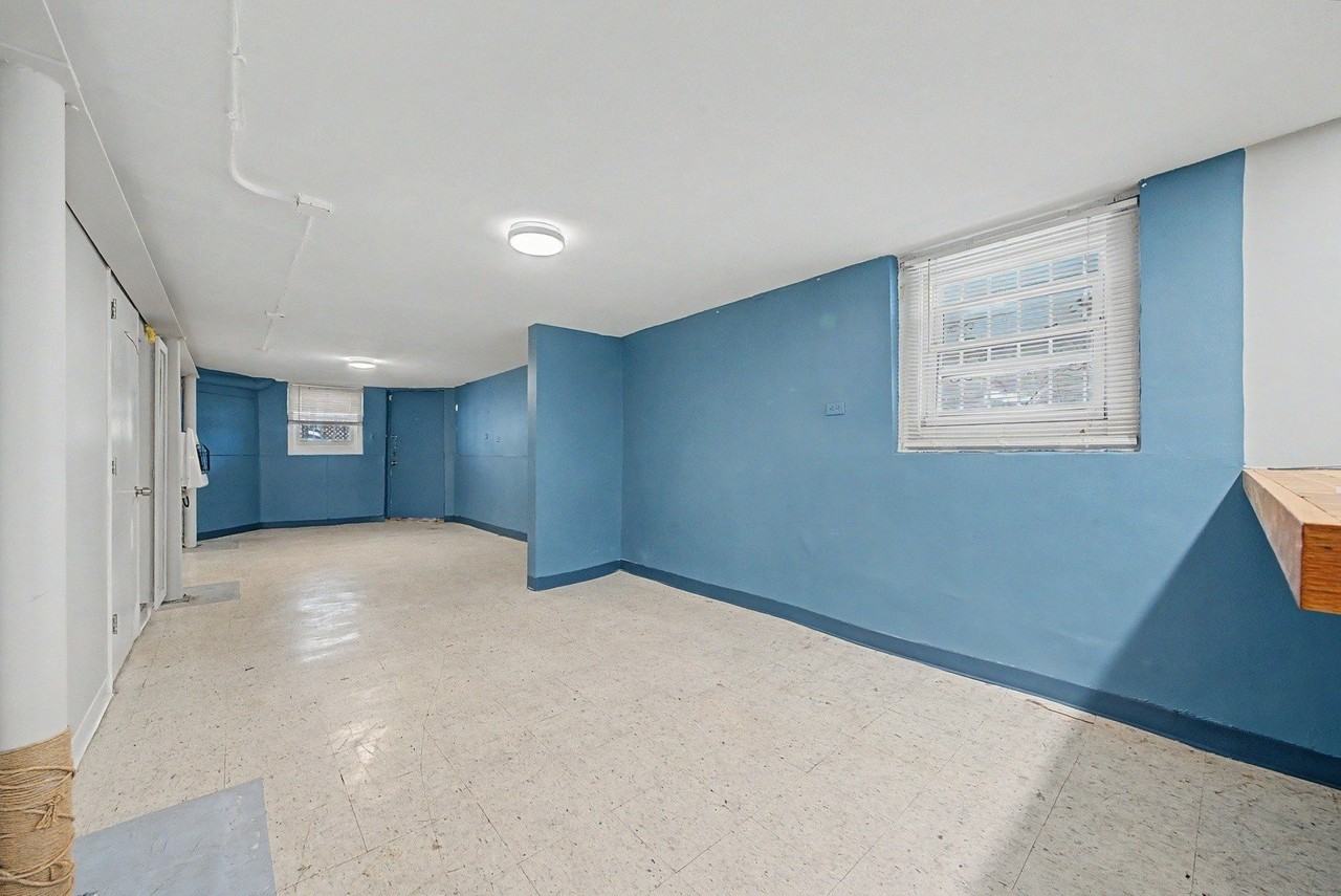 2206 N Kostner Ave #B - Photo 2 of 12