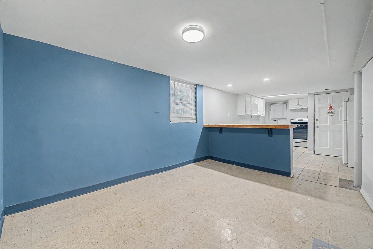 2206 N Kostner Ave #B - Photo 3 of 12