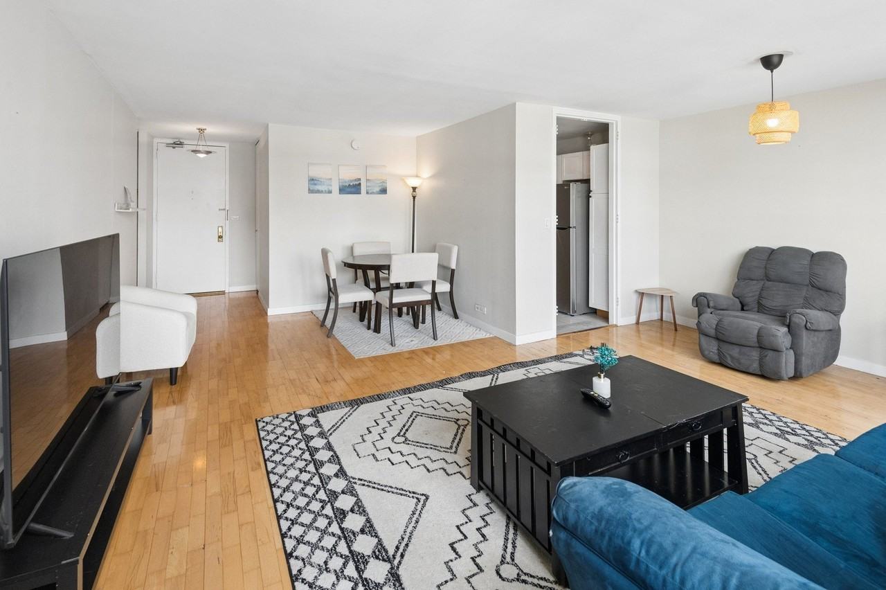 655 W Irving Park Rd #608 - Photo 2 of 13