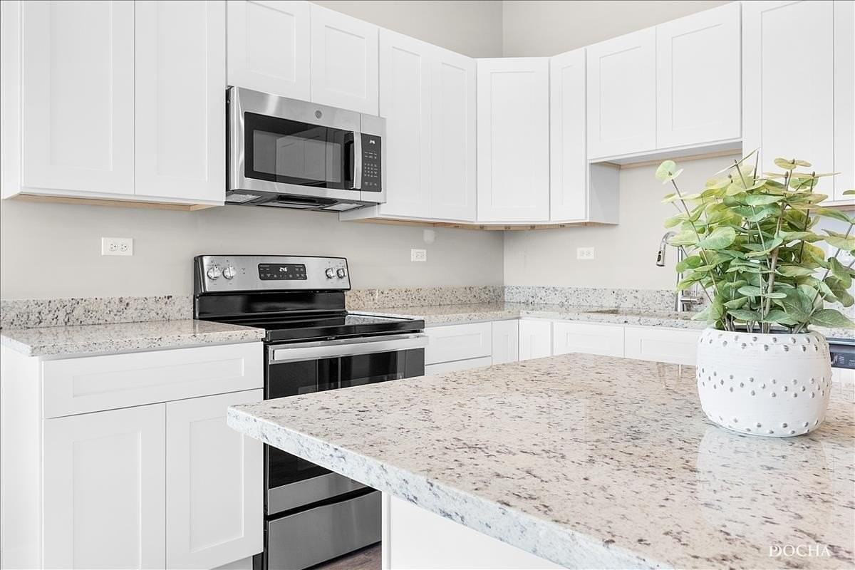 1101 Ritter St #304 - Photo 6 of 14