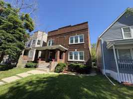 featured image of 83 W 15th St #1
