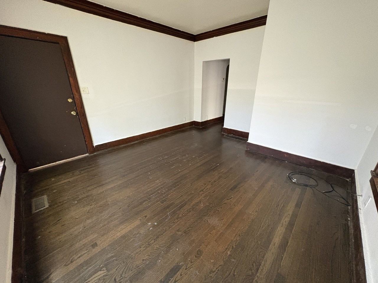 83 W 15th St #1 - Photo 6 of 30
