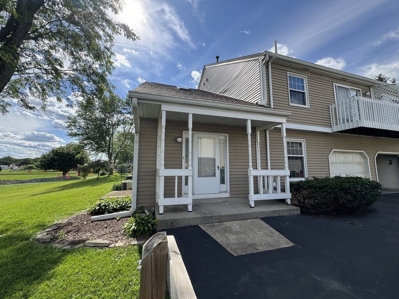 11411 Douglas Ave #C - Photo 2 of 22