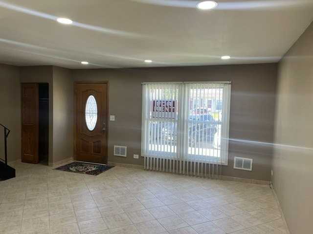 1863 Jamestown Cir #1863 - Photo 3 of 14