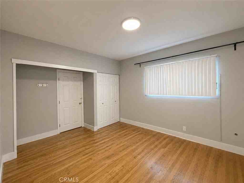 244 W 49th St - Photo 6 of 34