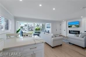 2100 Gulf Shore Blvd N #120
