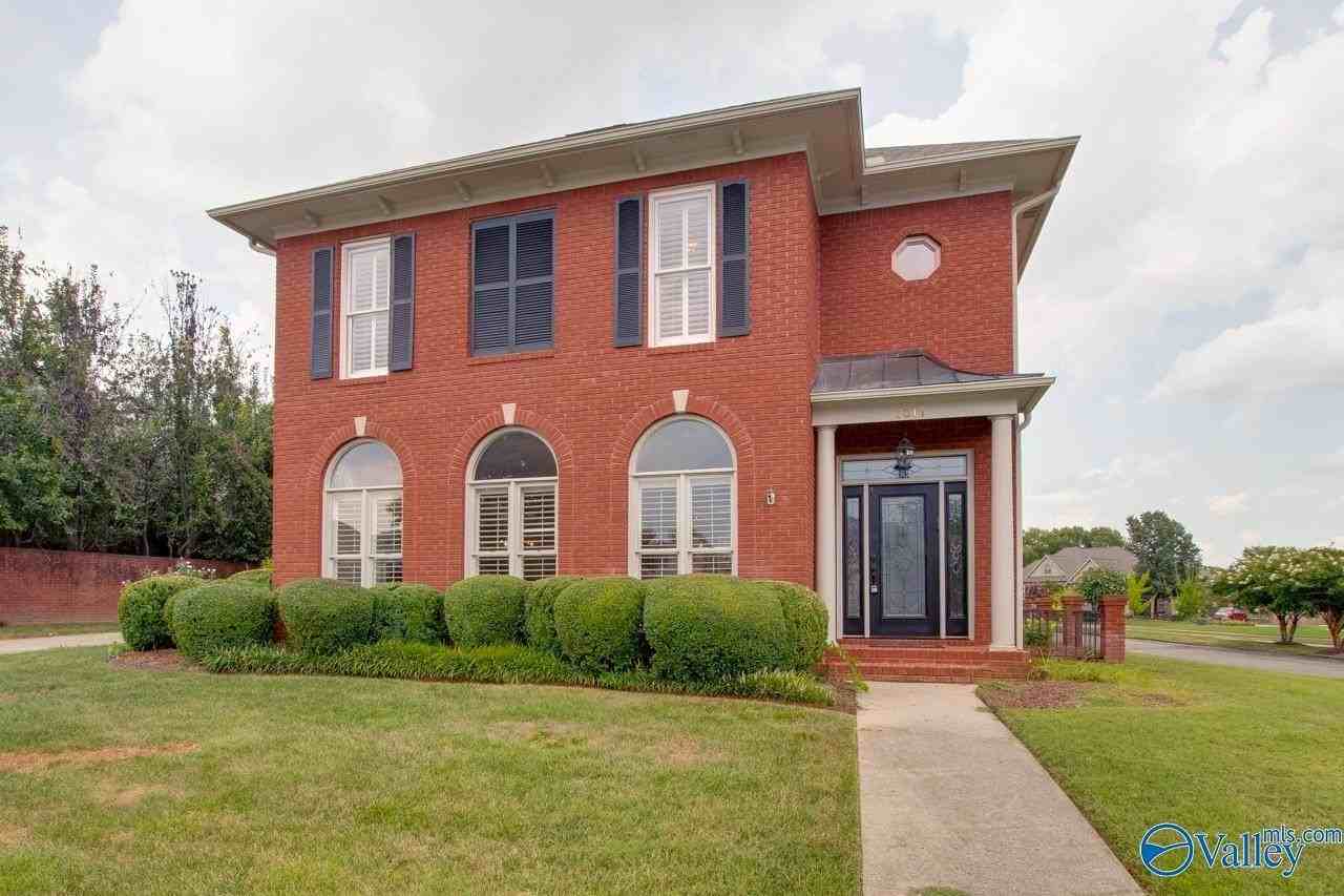 3017 Brunswick Cir Se - Photo 2 of 50