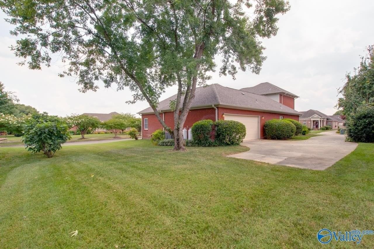 3017 Brunswick Cir Se - Photo 4 of 50