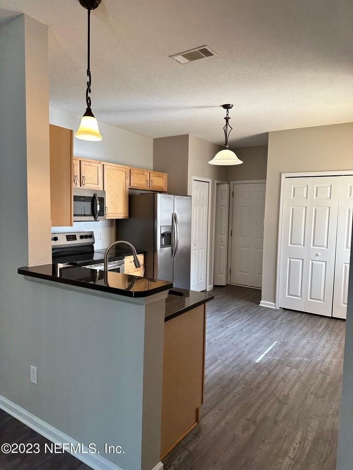 264 Scrub Jay Dr - Photo 4 of 14
