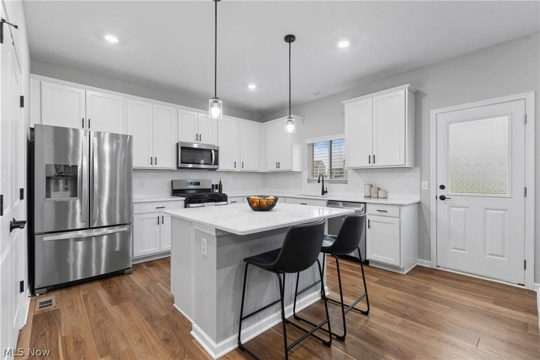 64 Brewster Dr - Photo 6 of 38