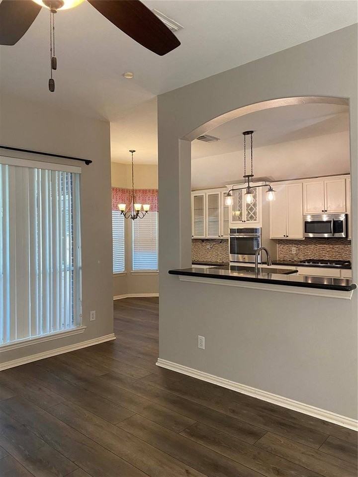 8312 Spinnaker Bay Ln - Photo 5 of 23
