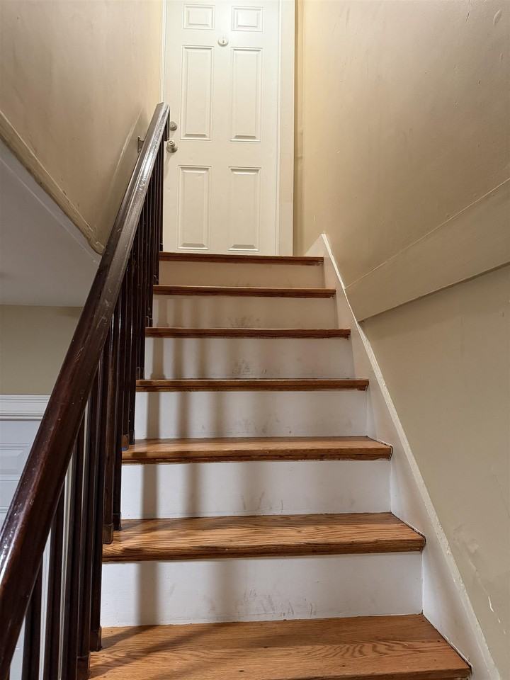 270 Richards Ave #4 - Photo 5 of 36