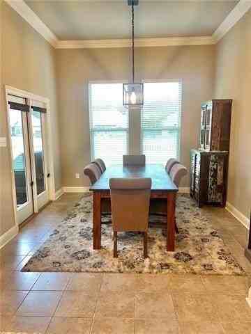 20259 Camden Ln - Photo 3 of 14