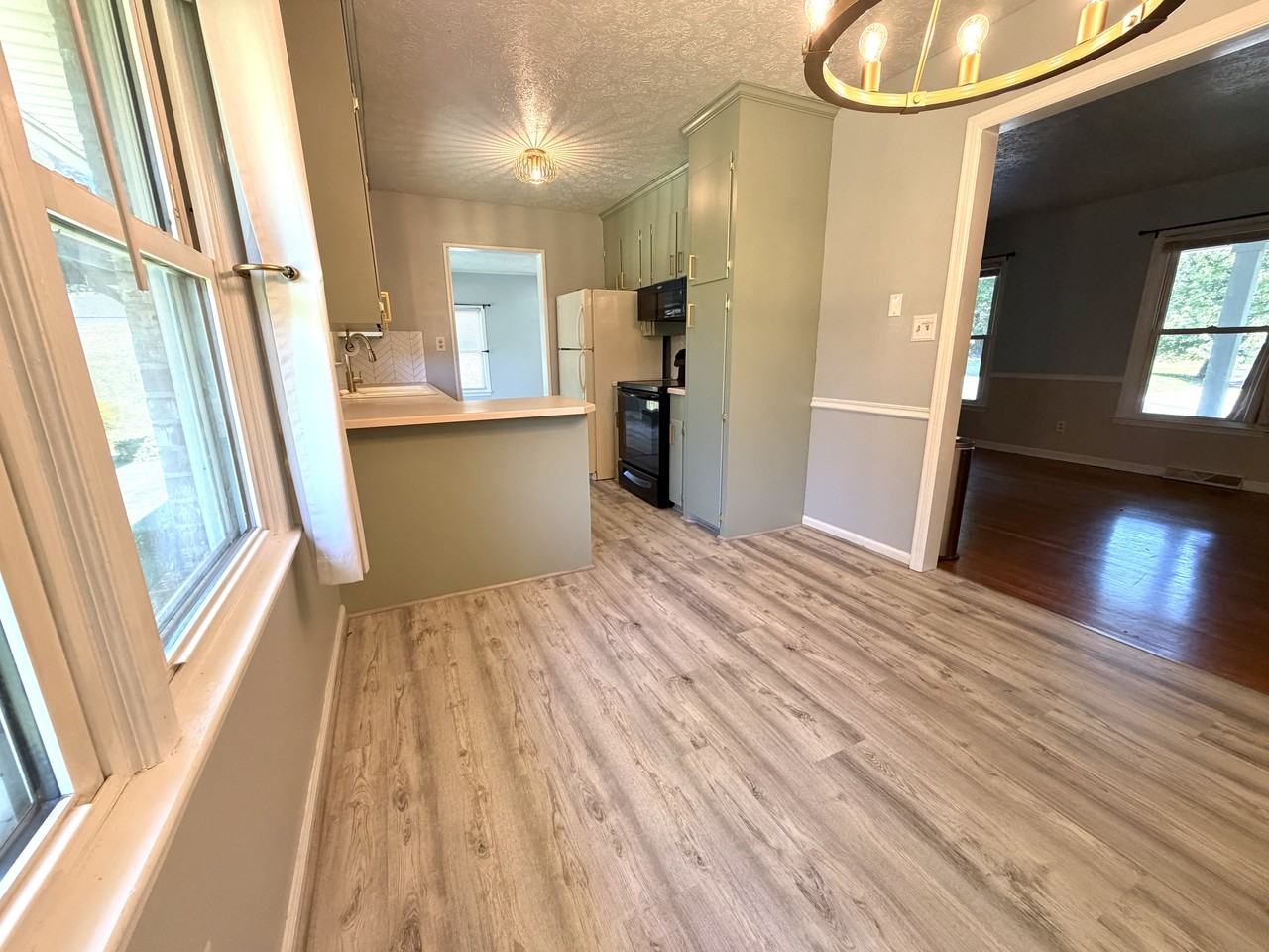 1125 Sheffield Dr #1 - Photo 7 of 24