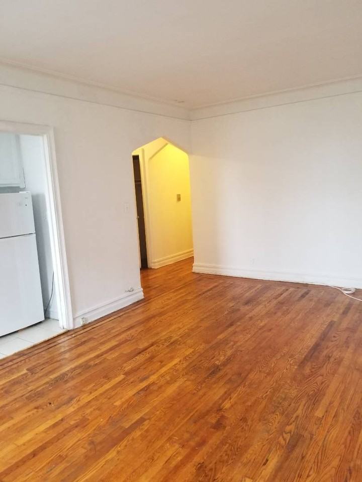 4741 41st St #2C - Photo 3 of 7