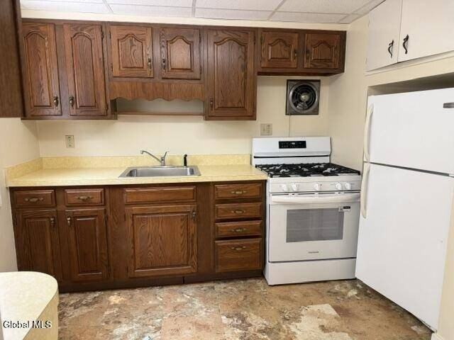 1366 Helderberg Ave #2ndFL - Photo 5 of 16