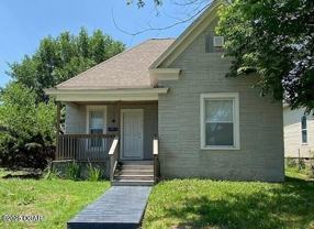 2122 S Sergeant Ave - Photo 1 of 1