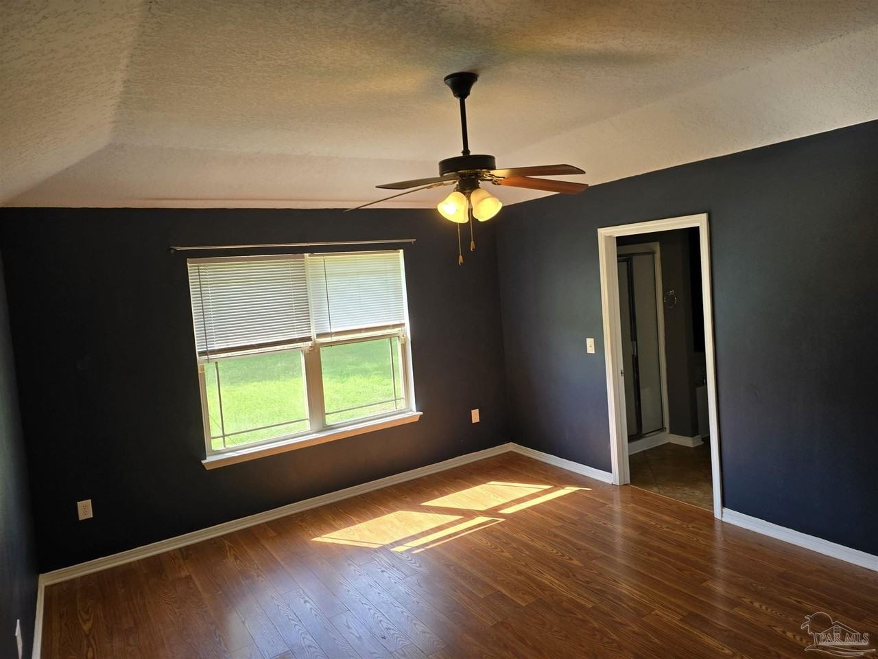 2320 Badger Cir - Photo 4 of 10