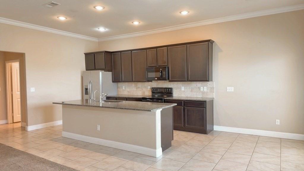 1210 Wrangler Ln - Photo 4 of 16