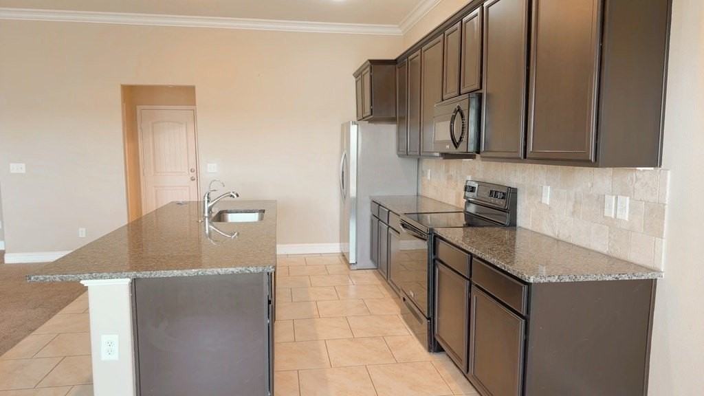 1210 Wrangler Ln - Photo 5 of 16