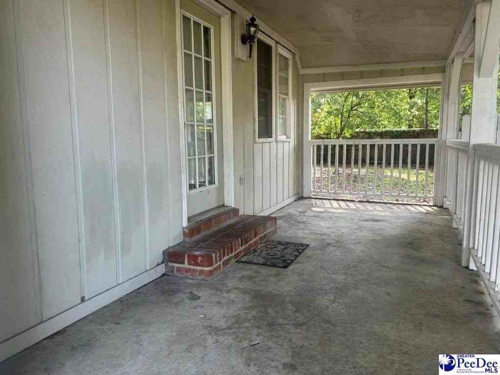 462 Bellingham Ct - Photo 3 of 12