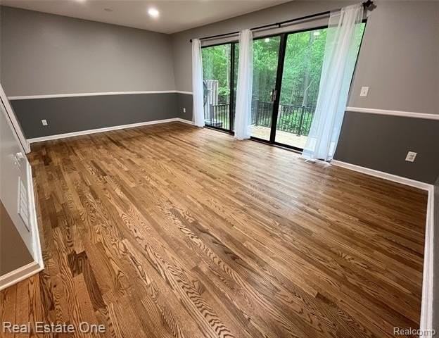1403 Oakbrook E #93 - Photo 4 of 20