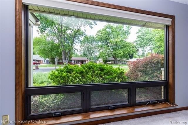 2475 Lafay Dr - Photo 6 of 31