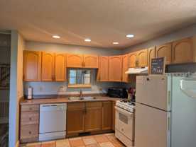 922 Henderson Rd #1 - Photo 1 of 1
