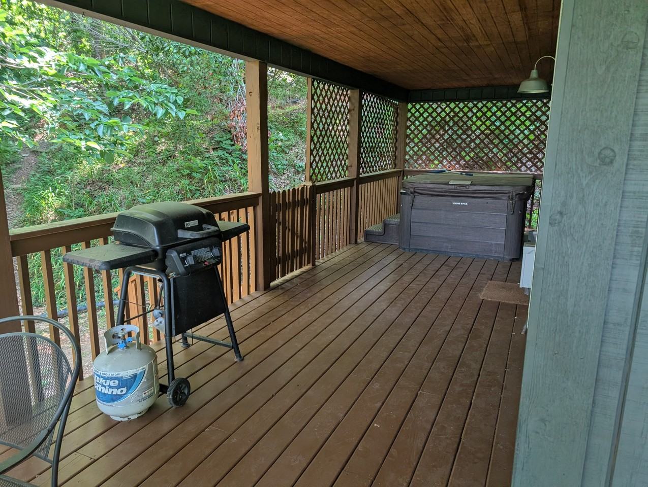 922 Henderson Rd #1 - Photo 7 of 10
