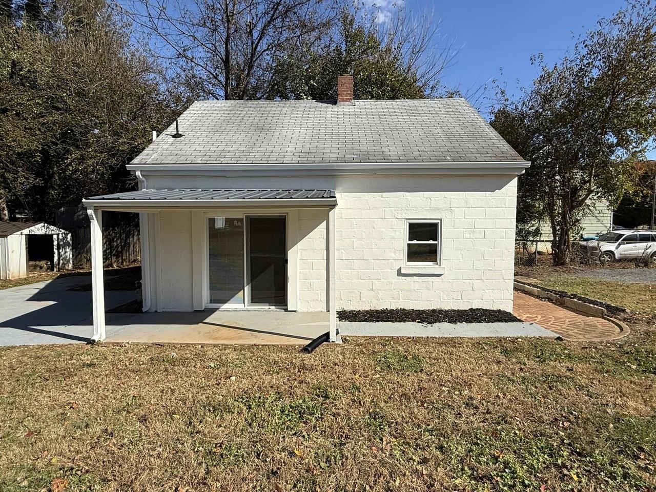 2608 Dorchester Dr Nw - Photo 3 of 16