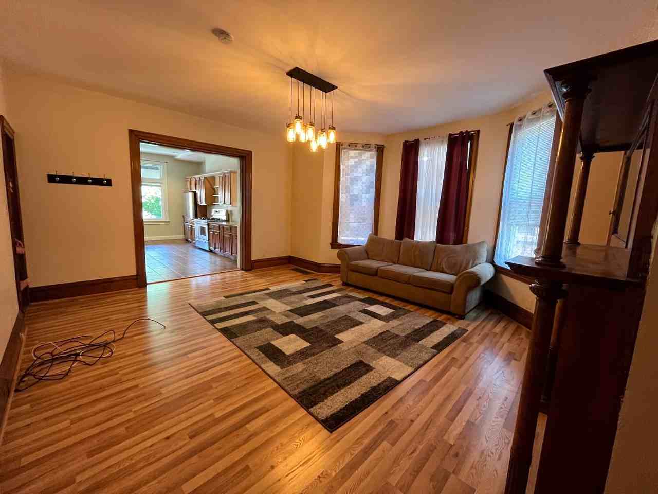 347 Stratford Ave #1 - Photo 6 of 26
